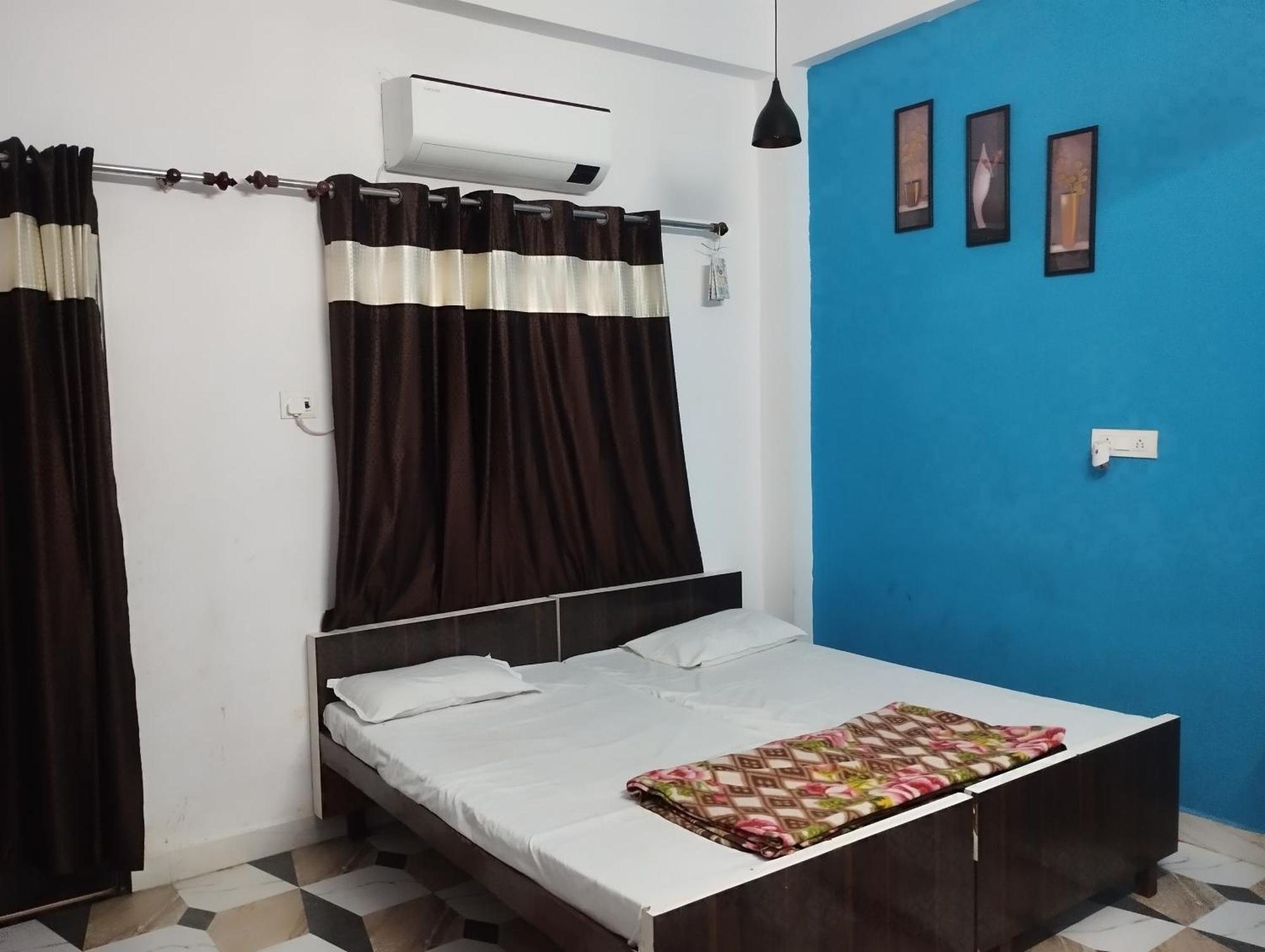 Kashi Paradise Hotel Varanasi
