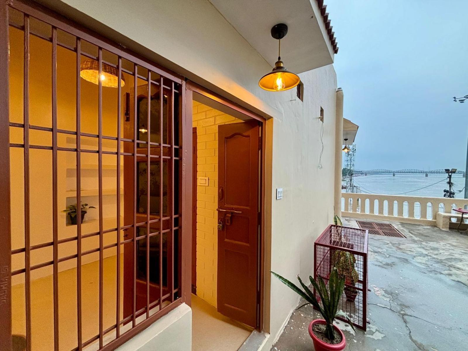 Homestay Vintage River Varanasi