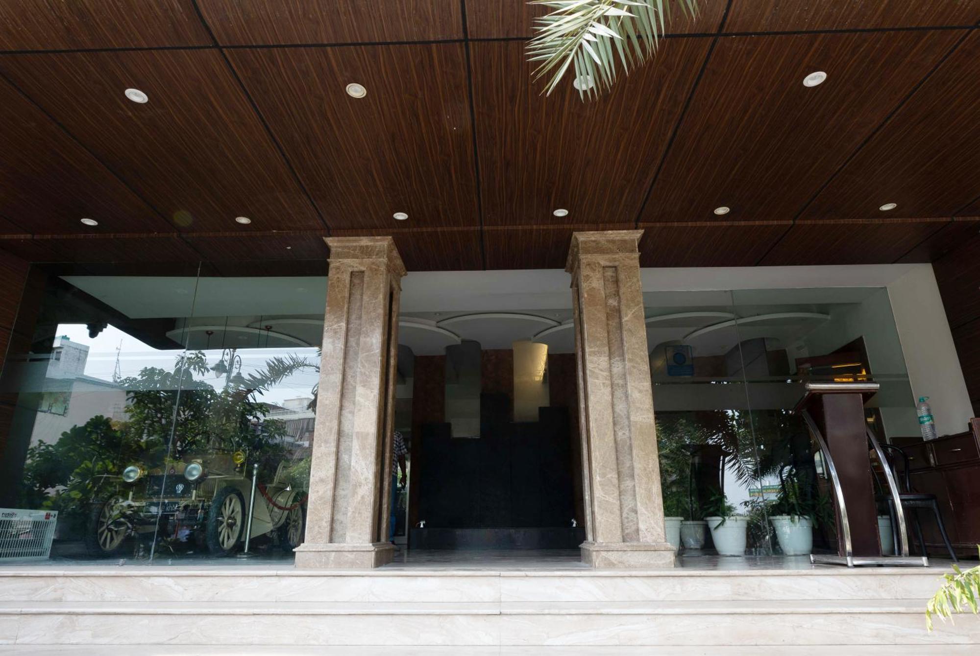 Hotel New Broadway Varanasi