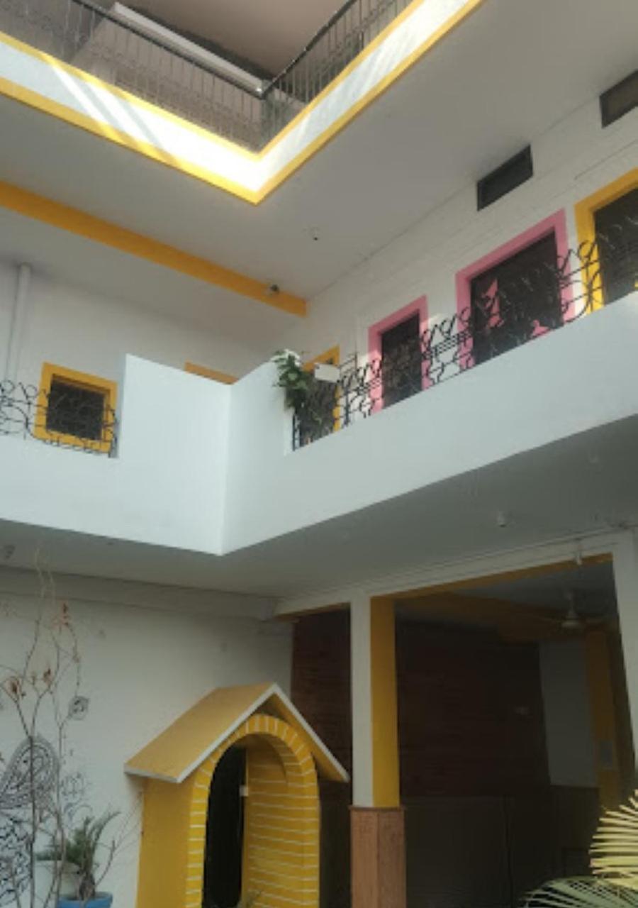 Hostelavie Hotel Varanasi