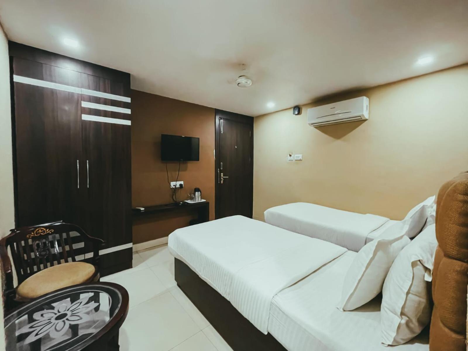 S L E Residency Hotel