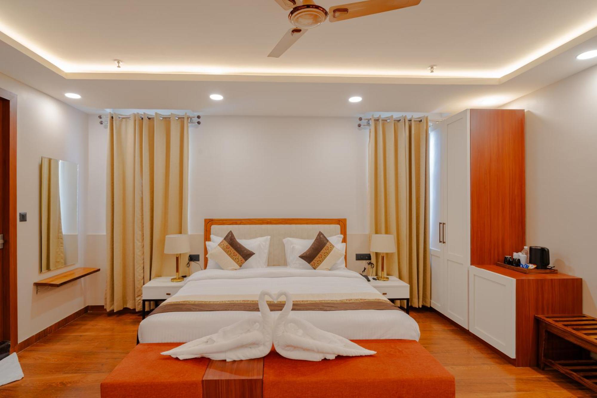 Hotel Alokah Kashi Varanasi