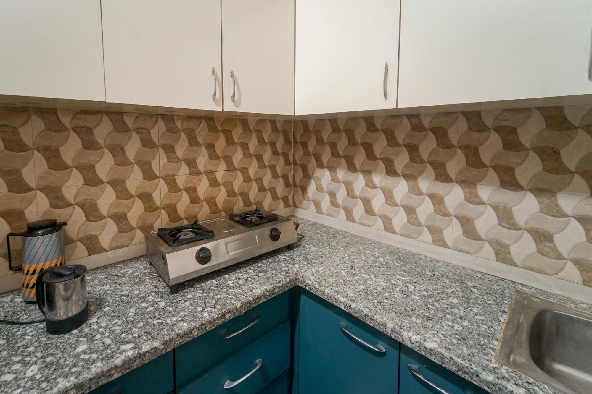 Apartment Rk 3 Bedroom With Kitchen And Balcony Varanasi