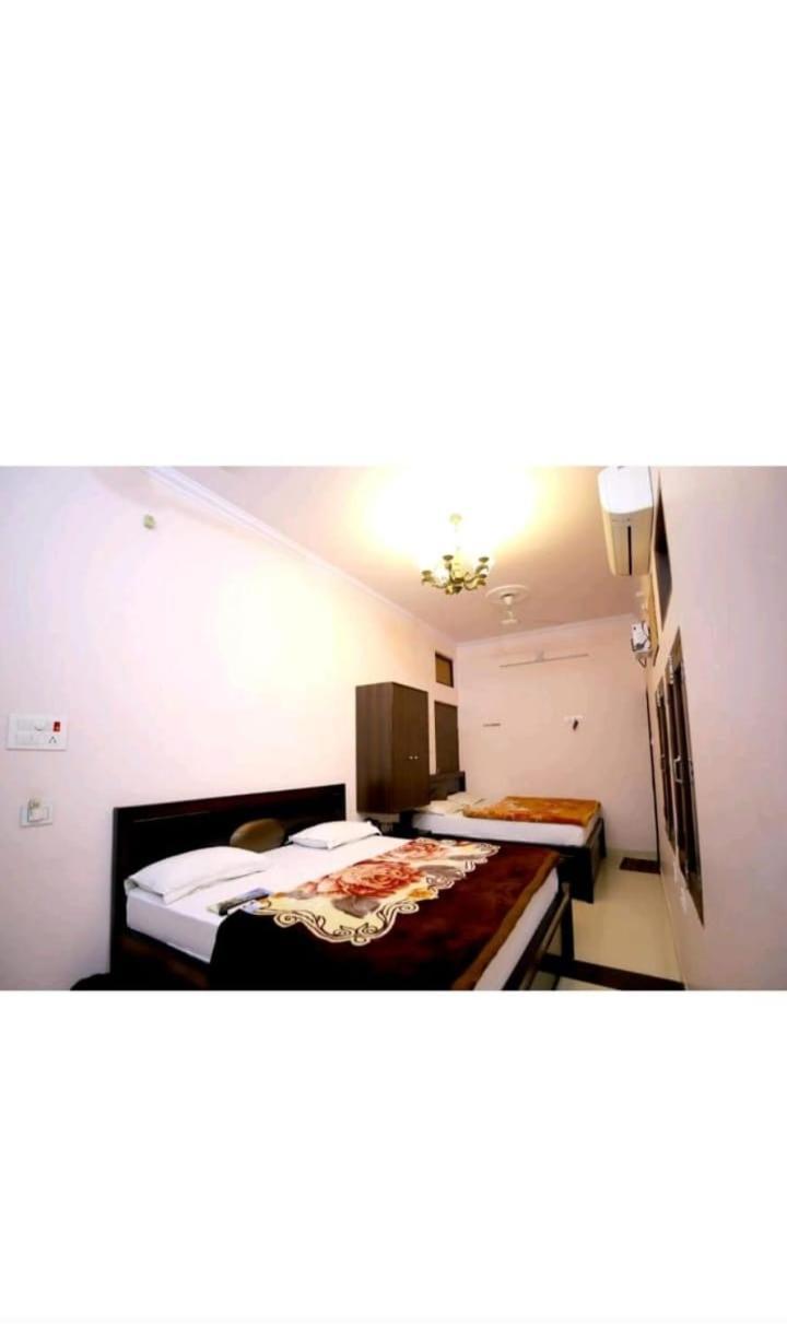 Hotel Blue Star
