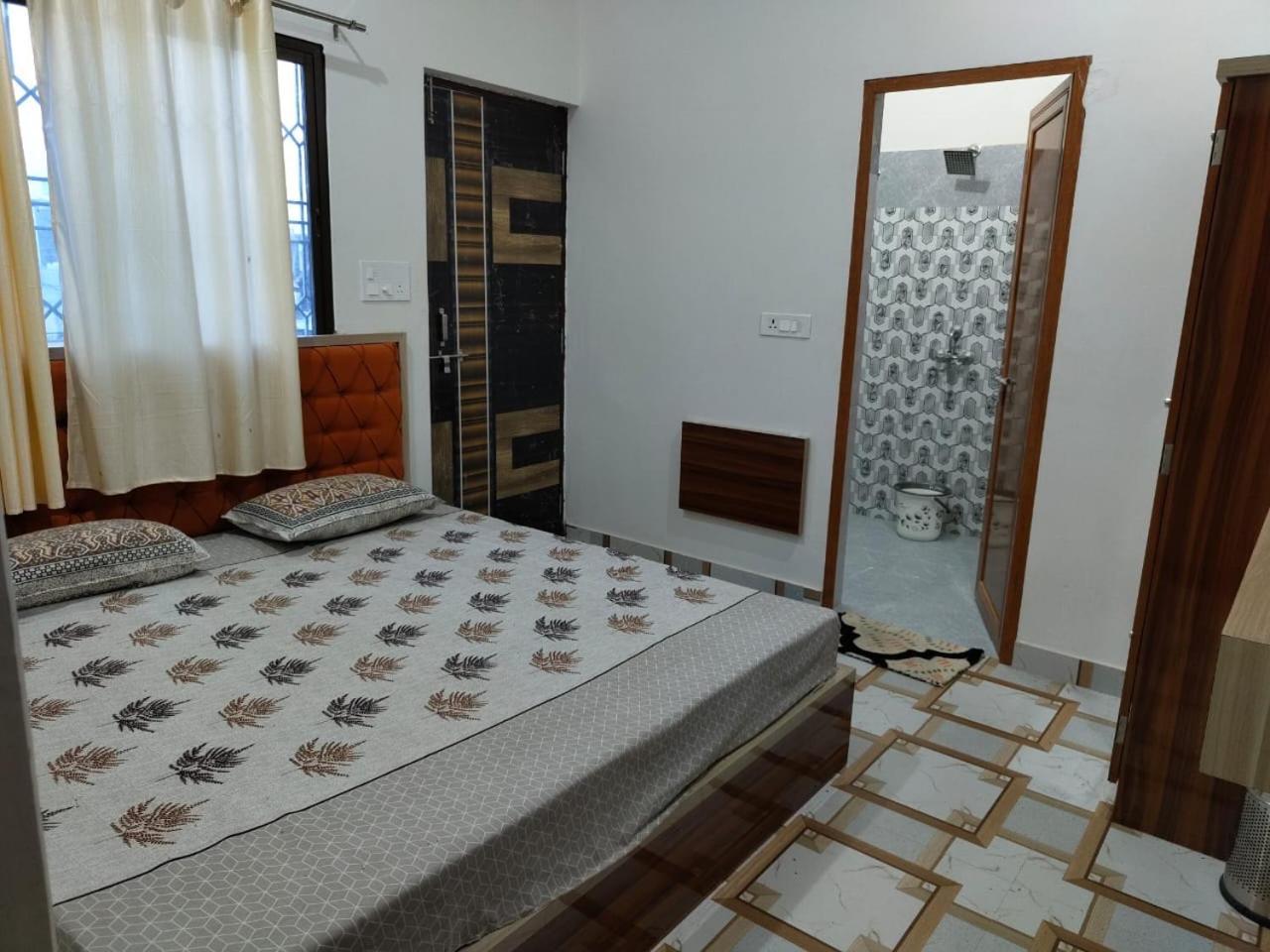 Guest house Omisha *