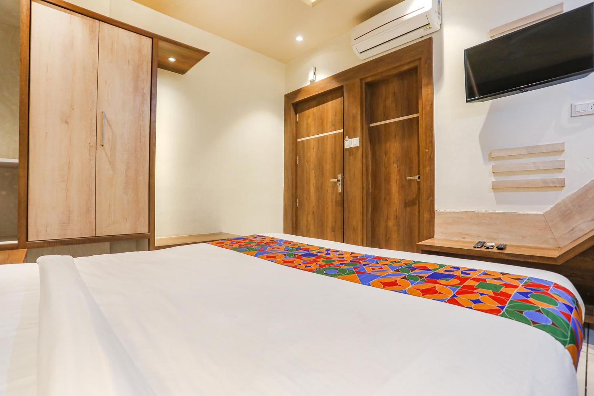 Hotel Fabhotel Ksg Residency 3*