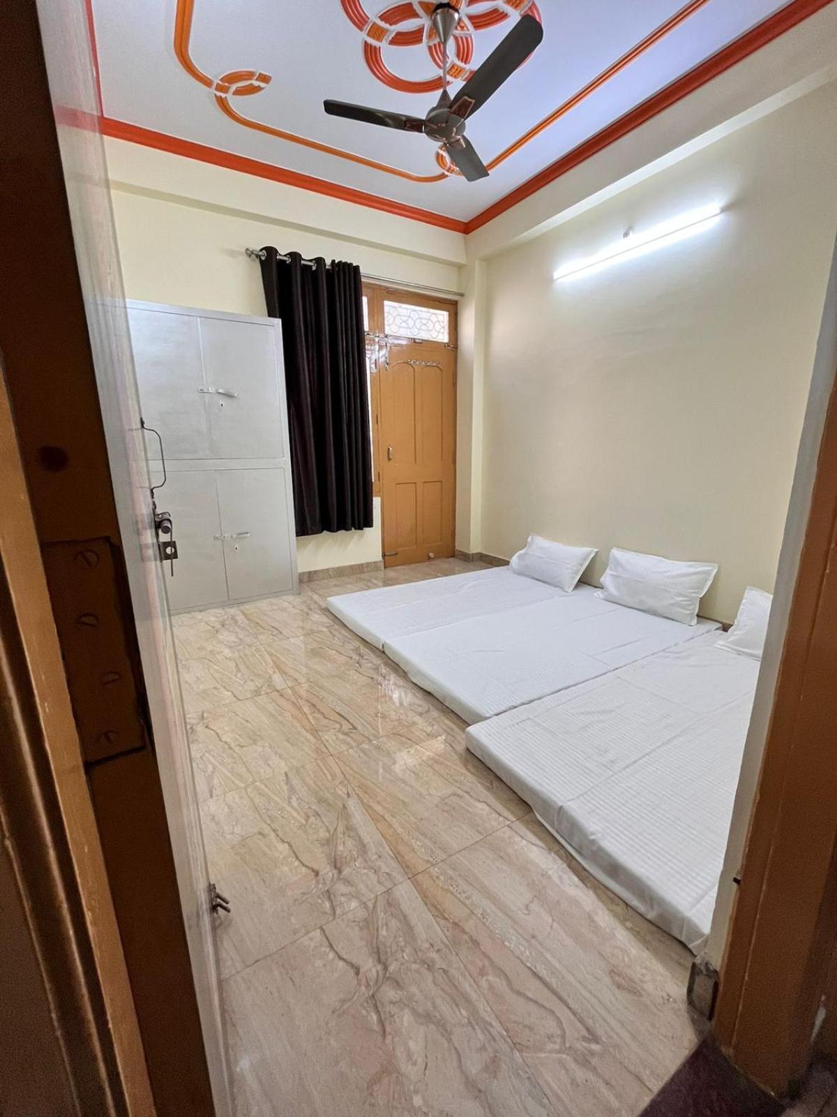 Hotel Gauri Shankar Varanasi