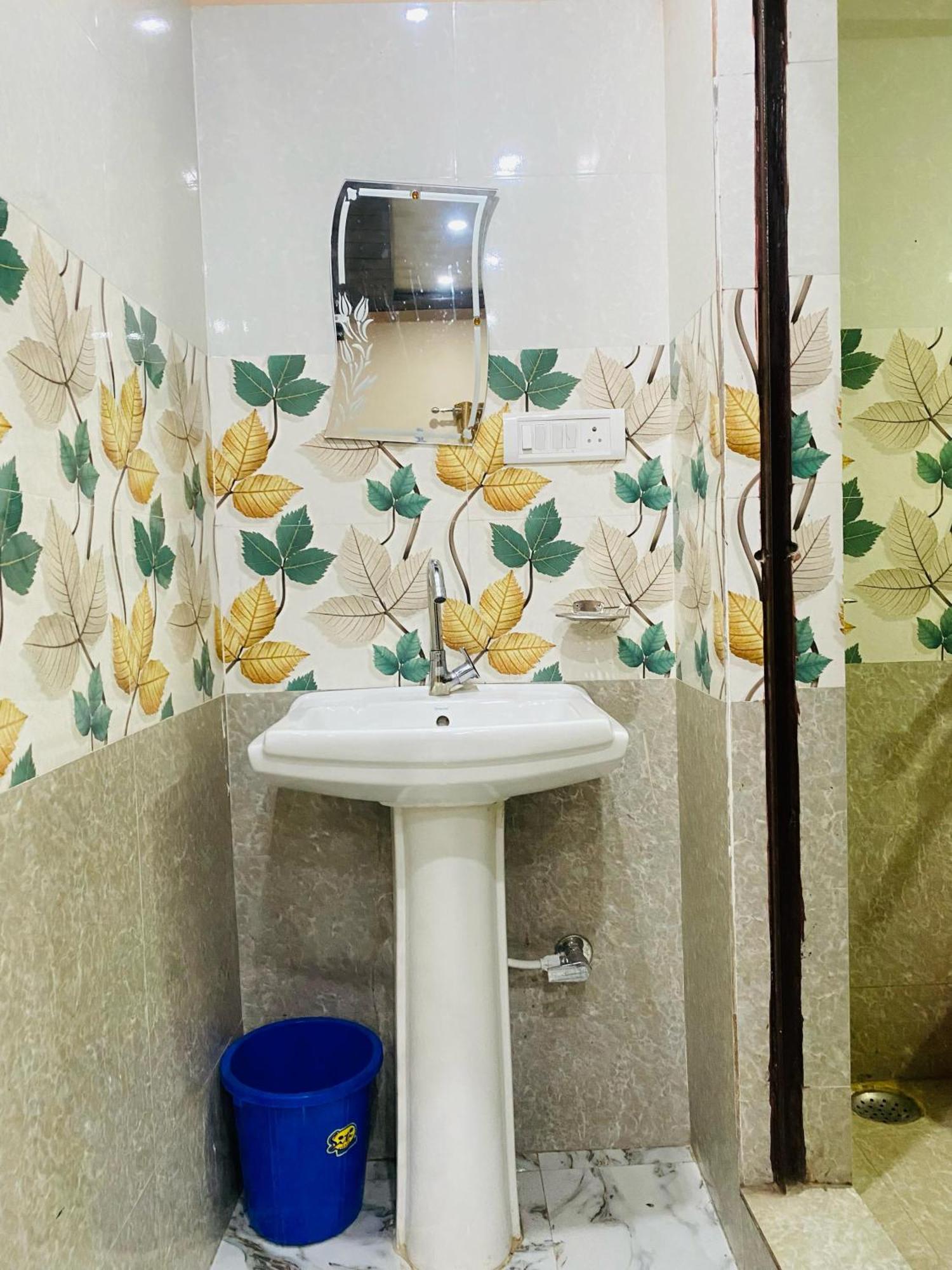 Laxmi Palace Hotel 3*