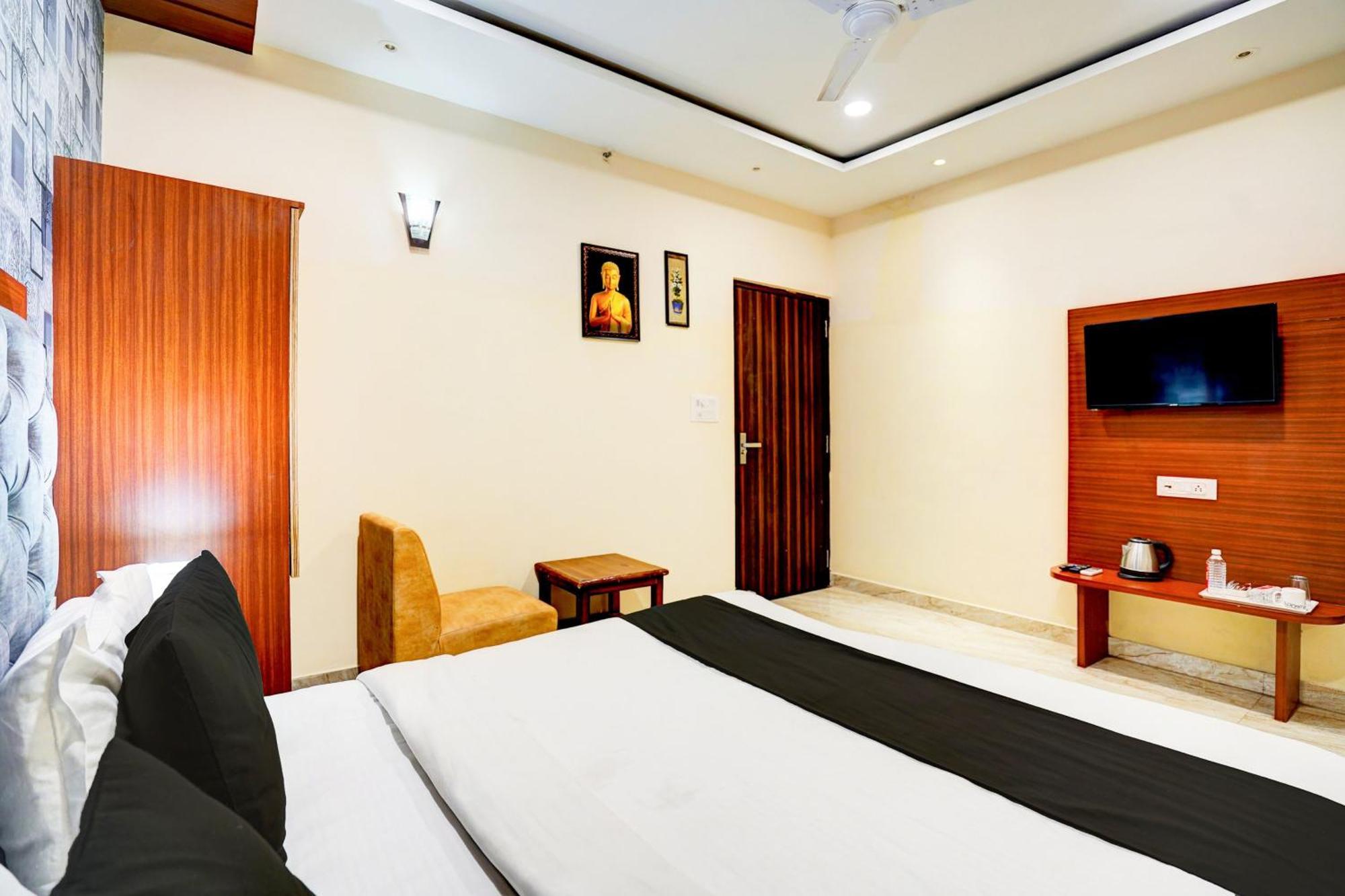 Hotel Townhouse Ram Katora Near Vishwanath Temple Formerly Sv Grand Varanasi