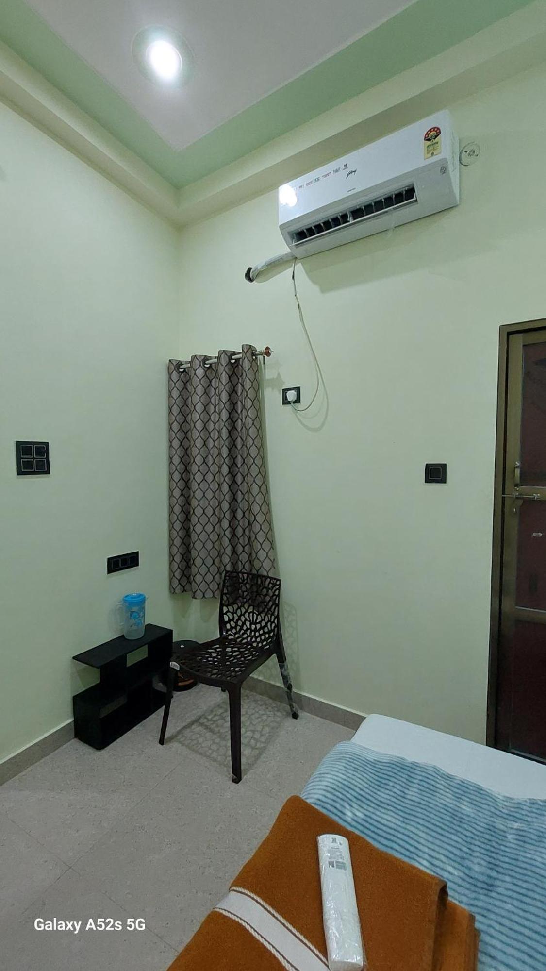 Guest house Narayani Paying *