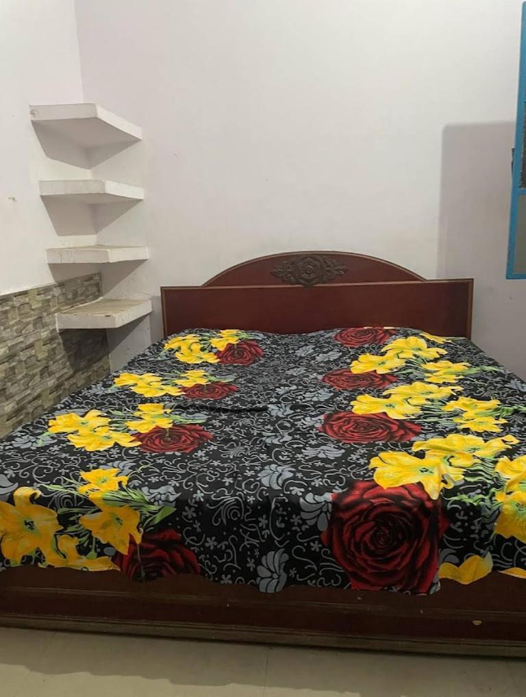 Bed & Breakfast Genim Varanasi