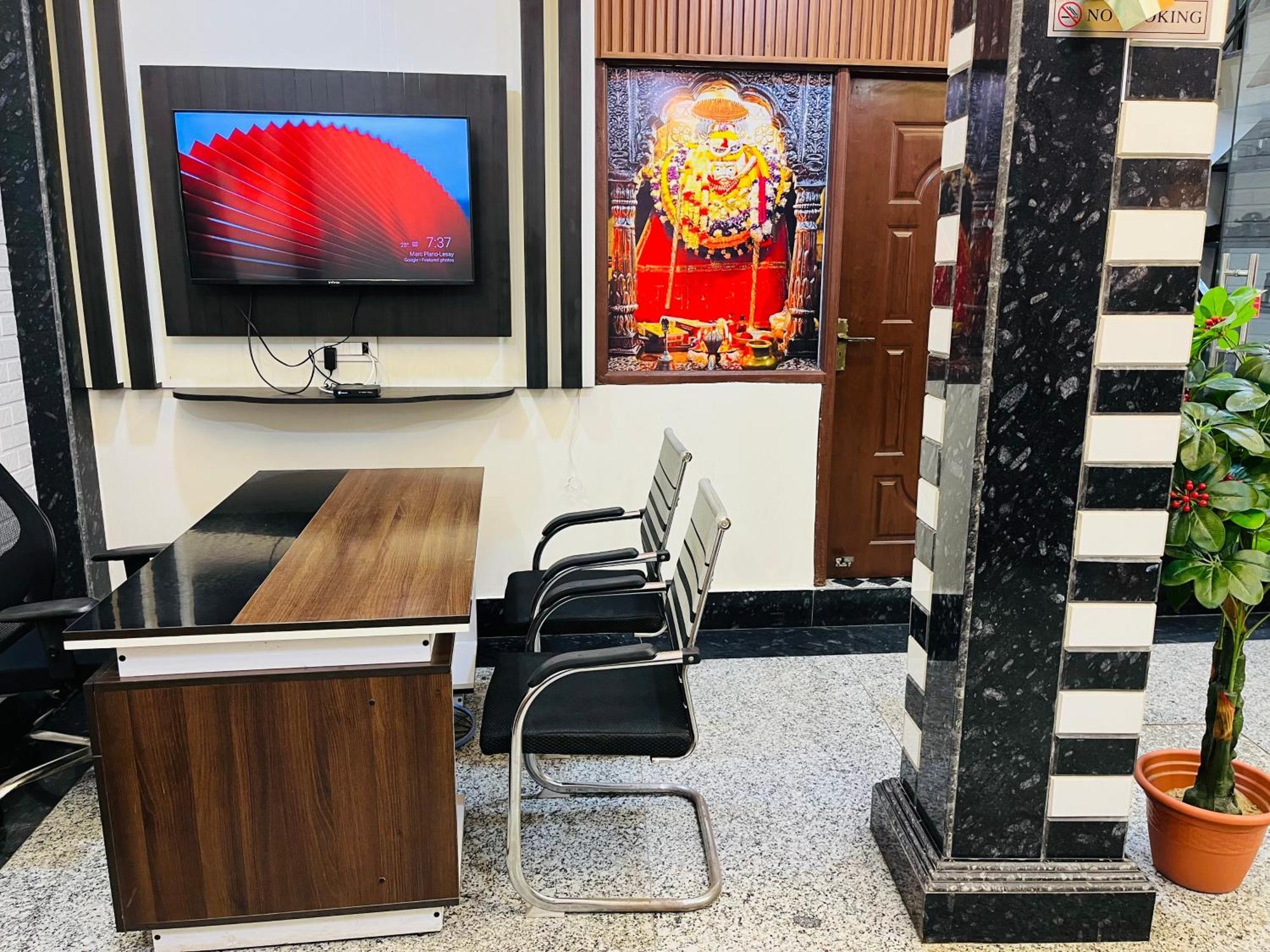Aastha Varanasi