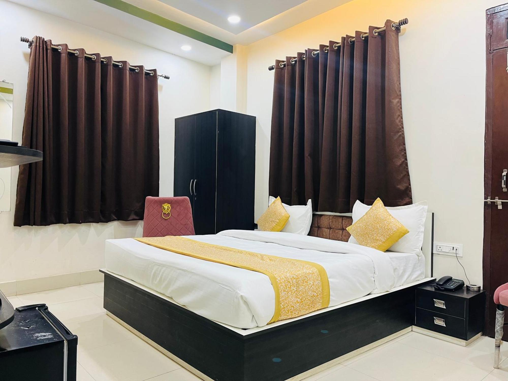 Hotel Aastha
