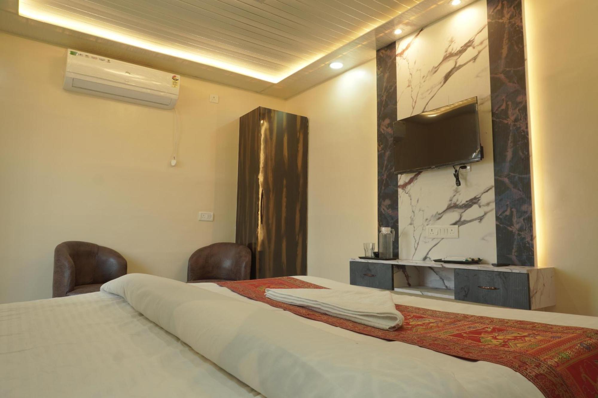 Classy5 Guest house