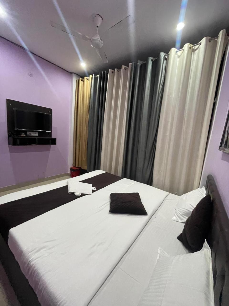 Hotel Shiv Darshan Varanasi