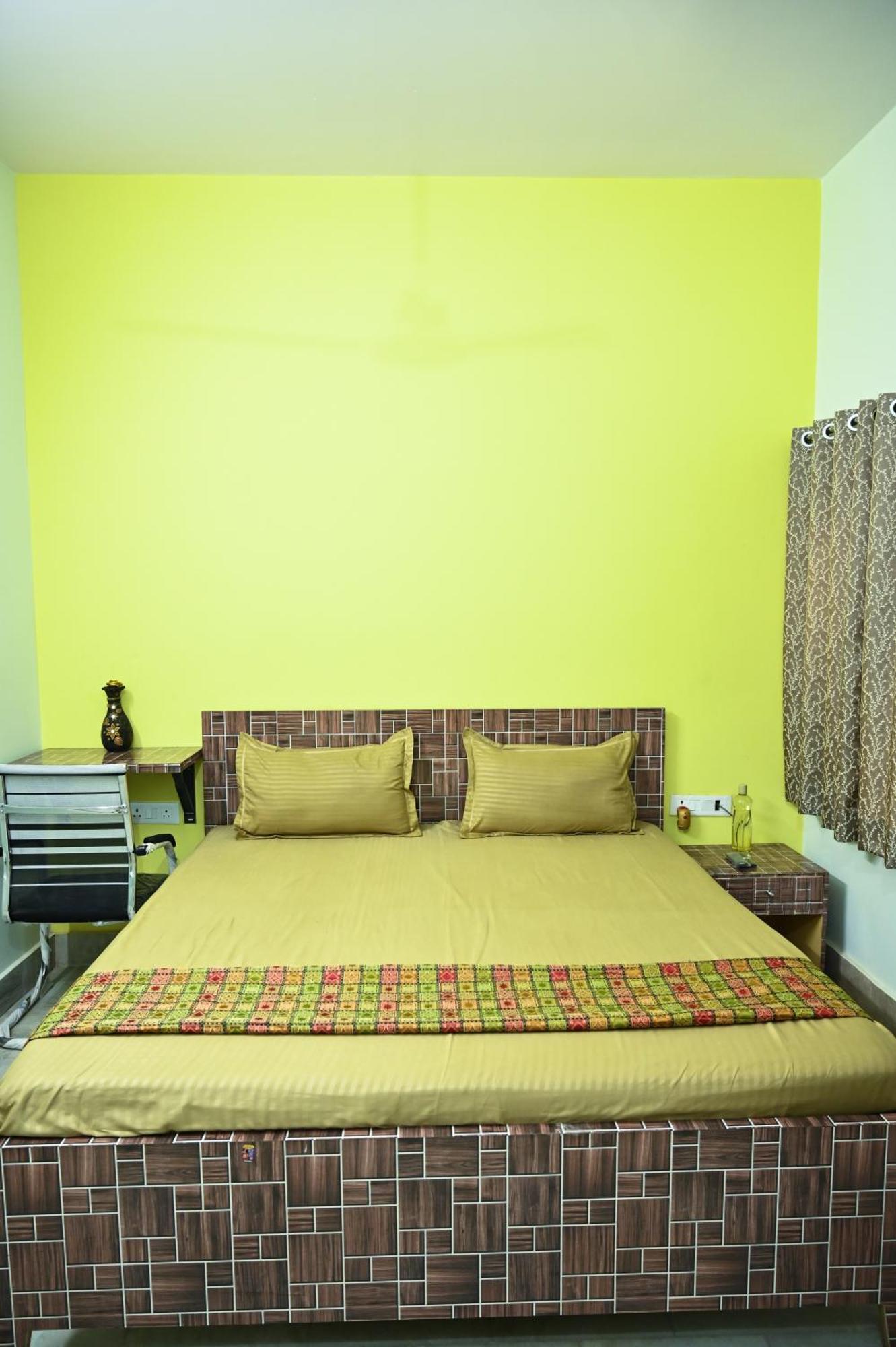 Neerja Guest house *