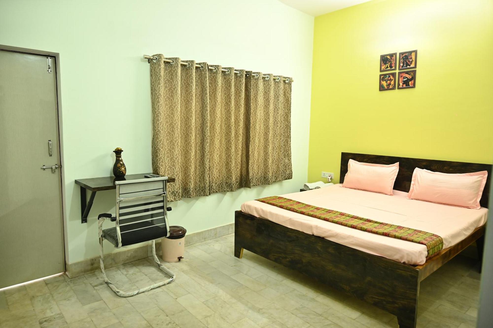 Neerja * Varanasi