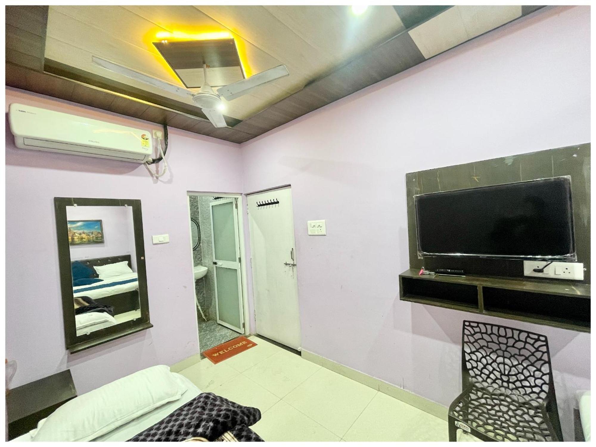 Shiv Darshan Hotel 4*