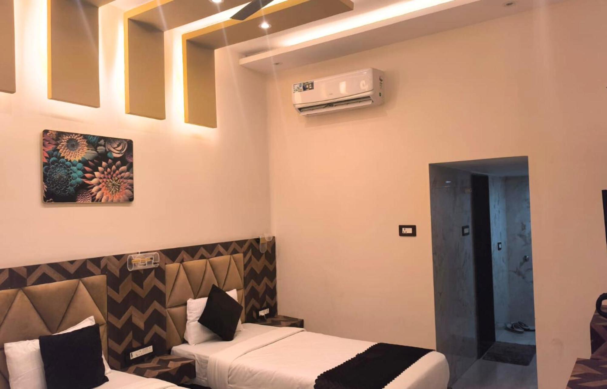 Devvanshi Hotel Varanasi