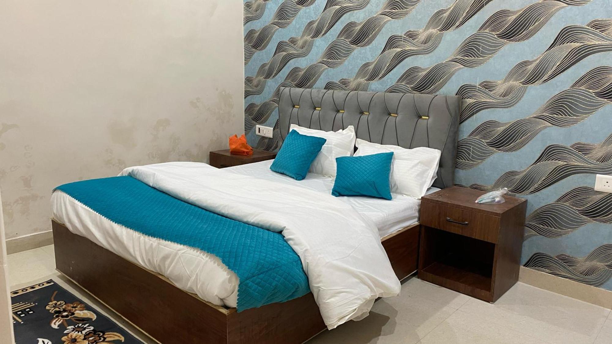 Gomati Residency * Varanasi