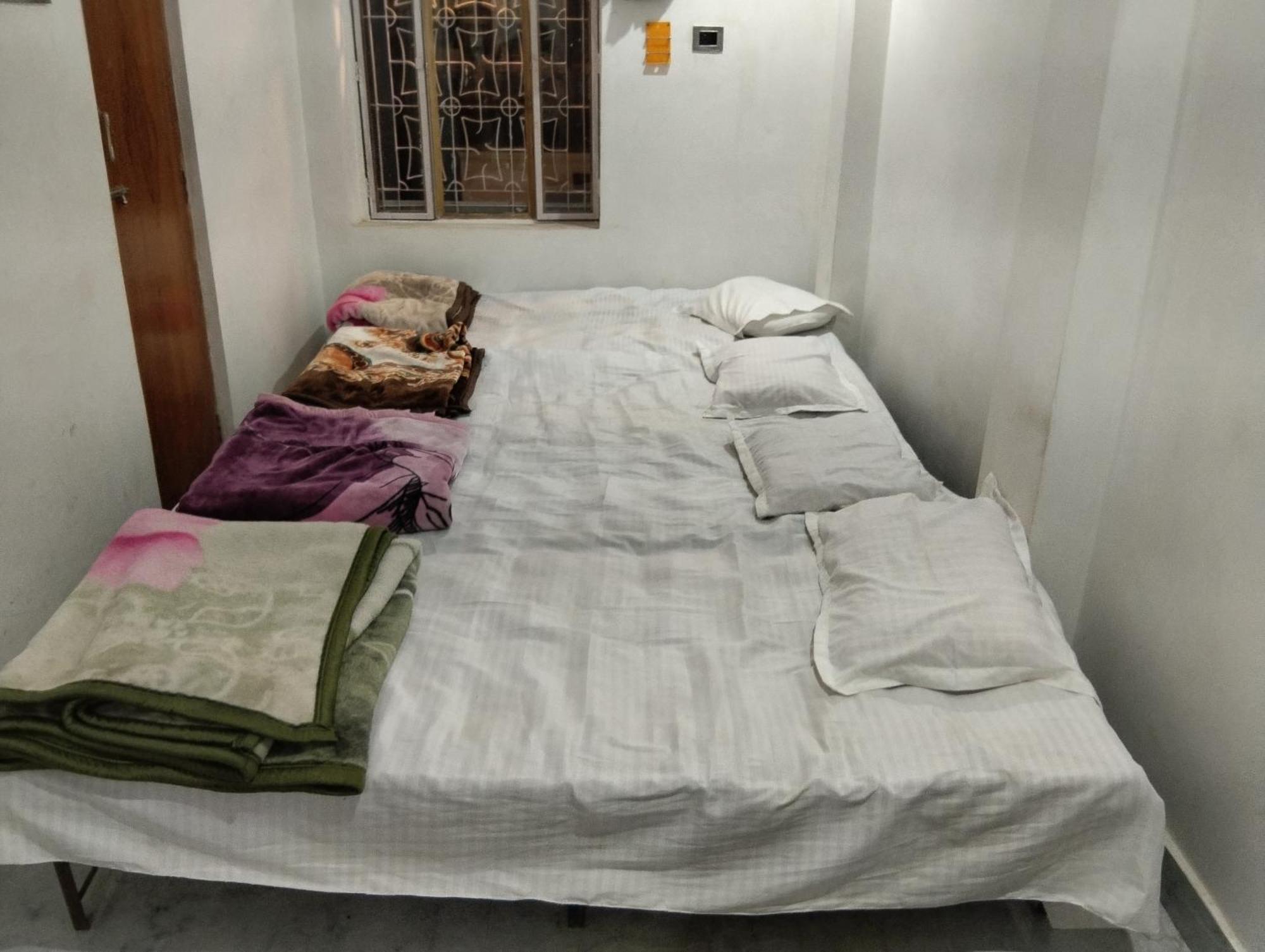Guest house Satyam Shivam Sundaram