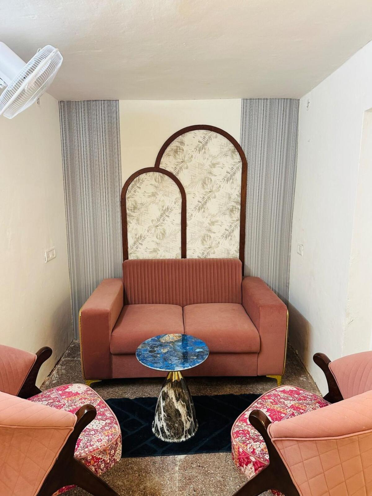 Kamaree-7bhk * Varanasi