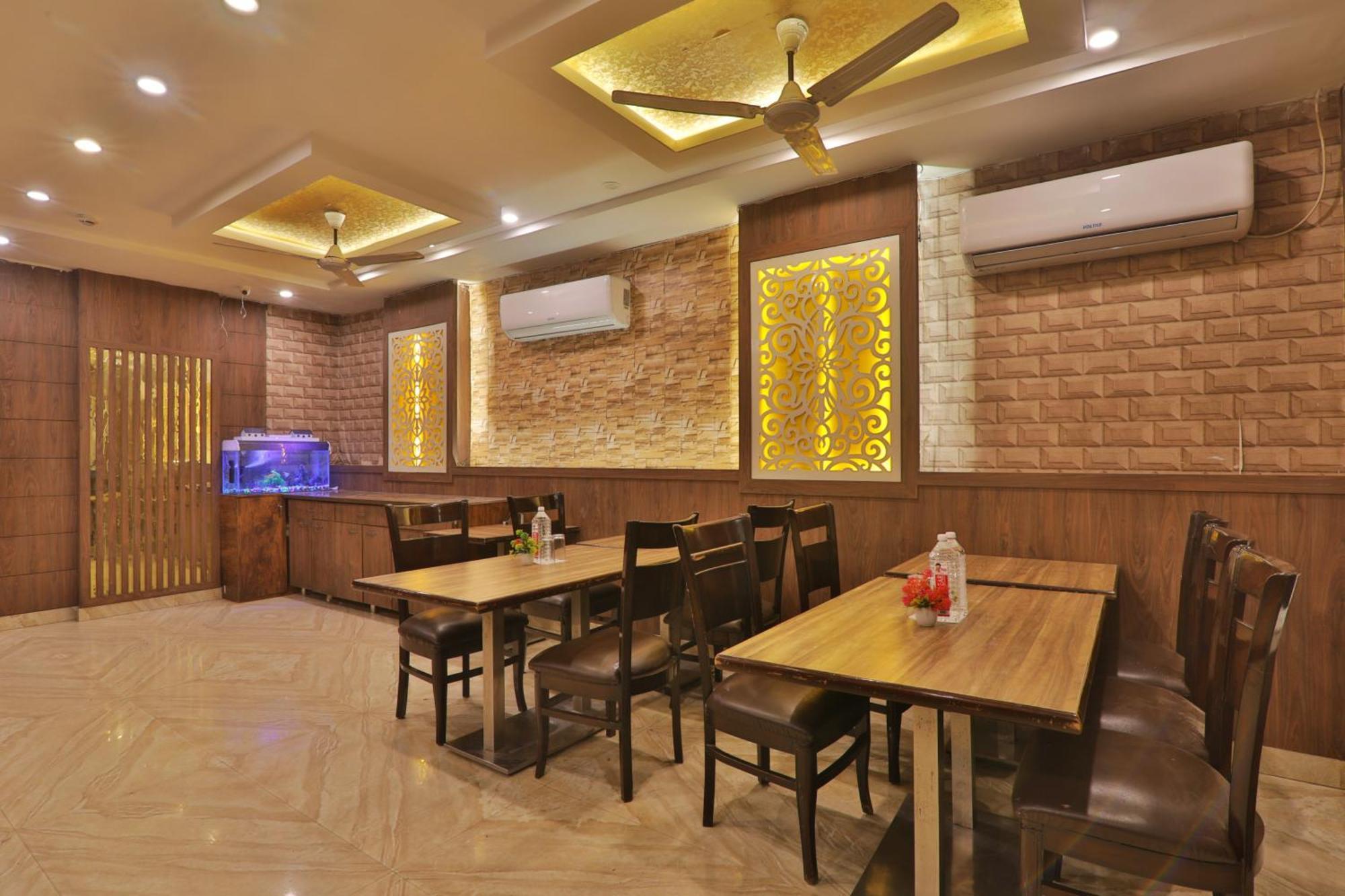 Hotel Janki Sigra 2 Km From Kashi Vishwanath Dham