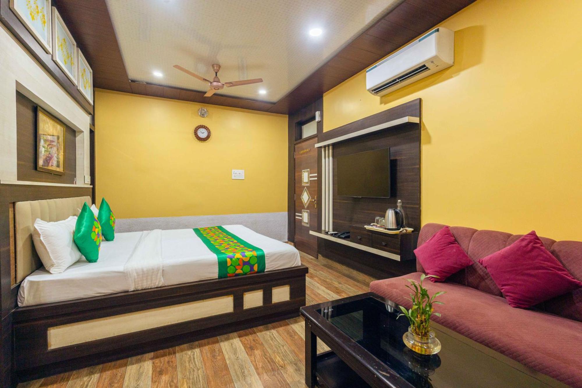 Hotel Treebo Saumendra Residency 3*