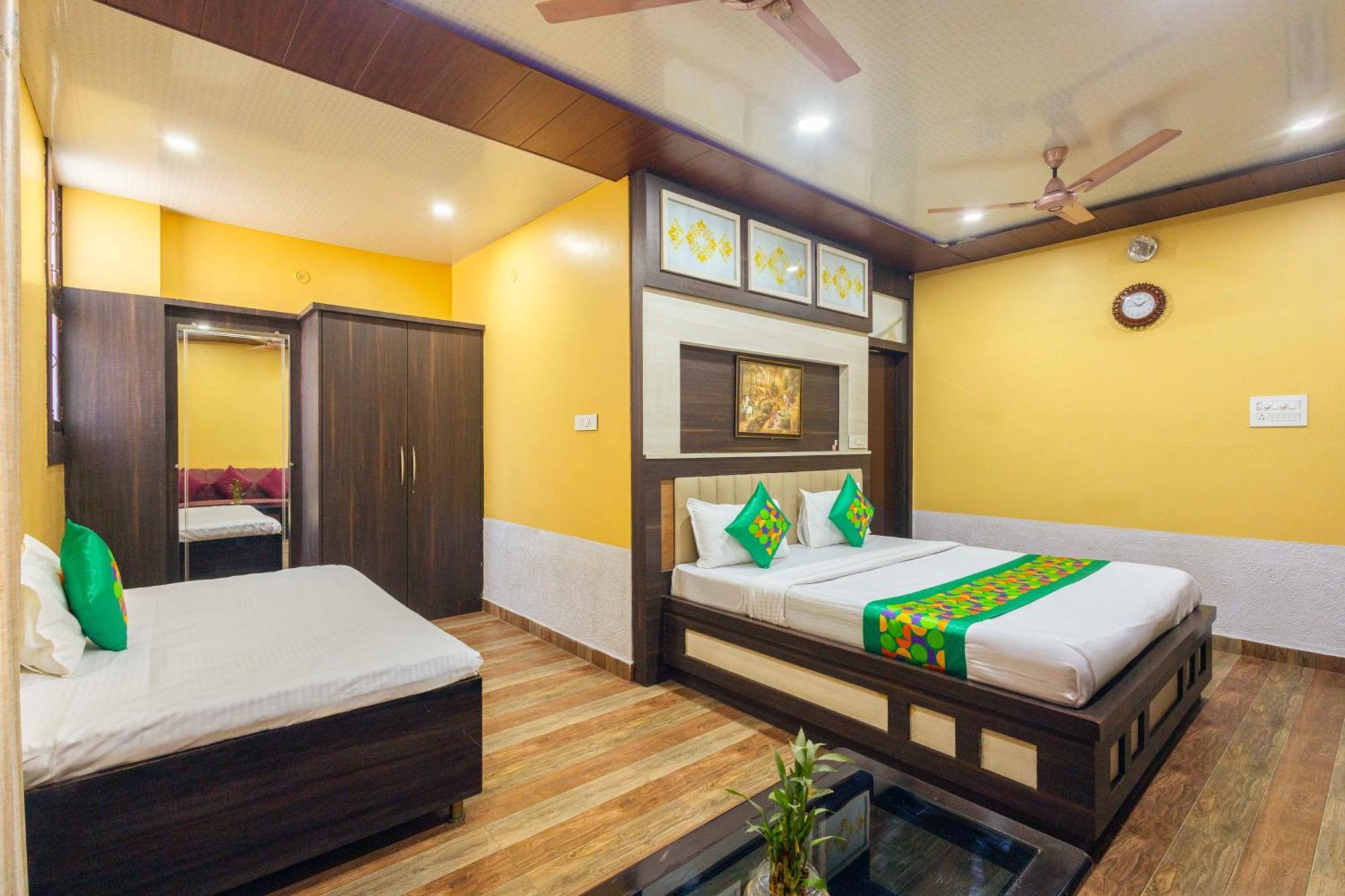 Treebo Saumendra Residency 3*