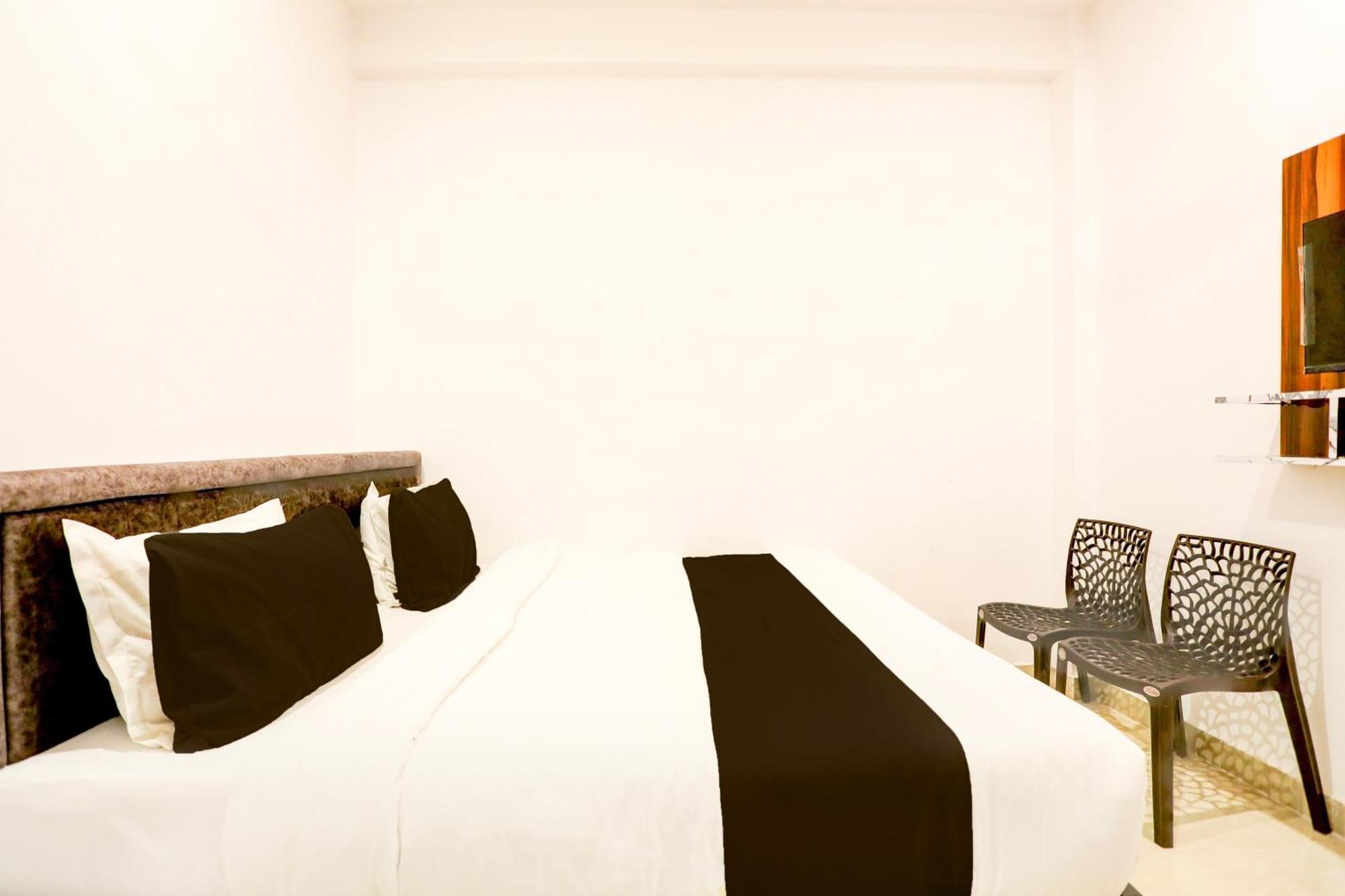 O Aditya Residency Hotel Varanasi