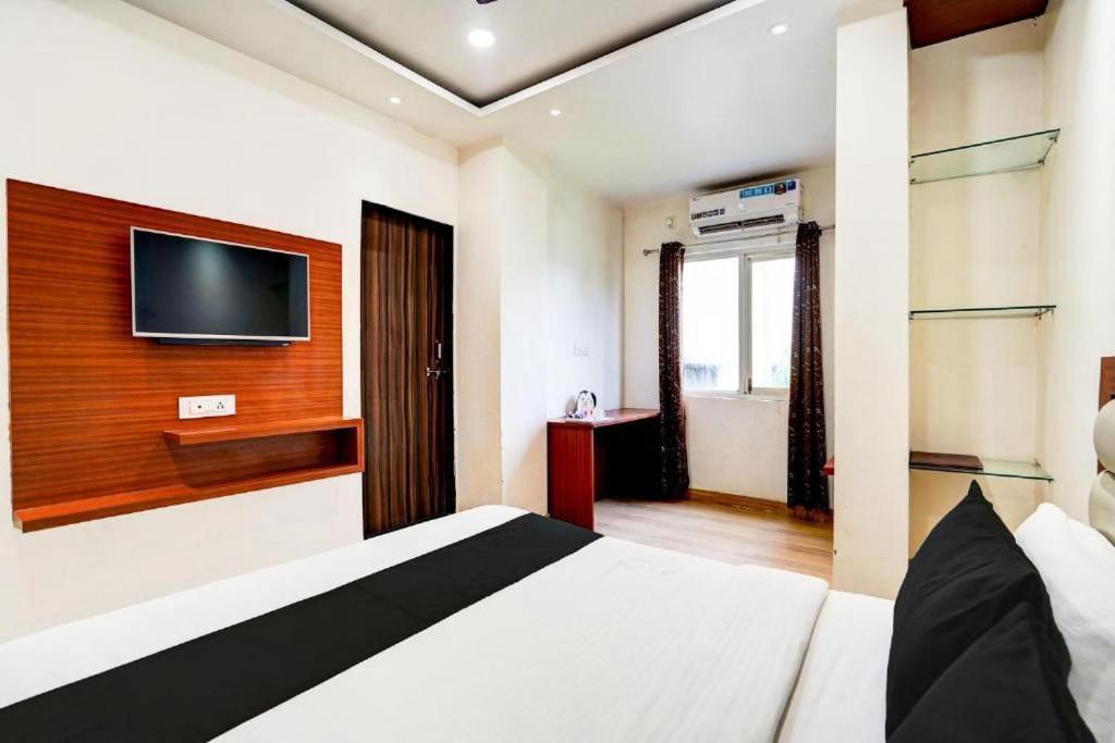 Hotel S V Grand 3*