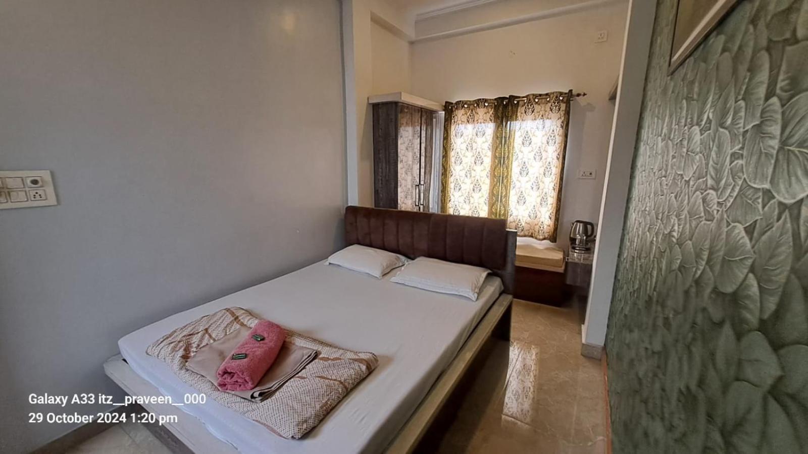 Khushi Paying Bed & Breakfast