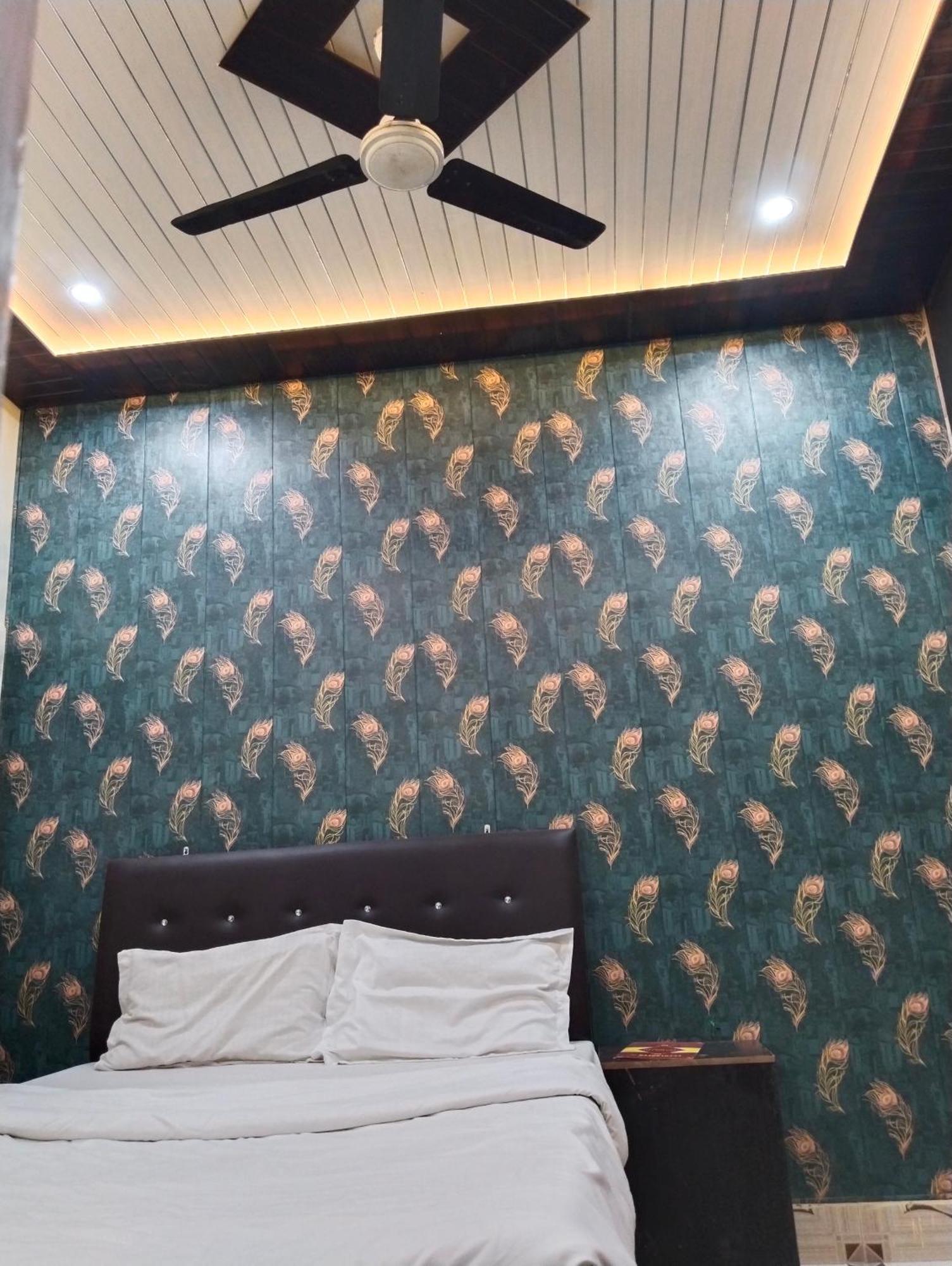 Guest house Mandakini Paying Varanasi