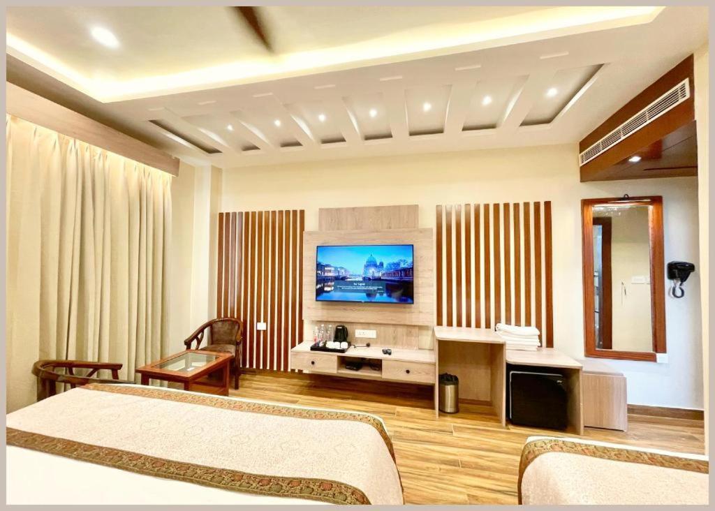 Hotel Mantavya - Near Bhu Campus Varanasi