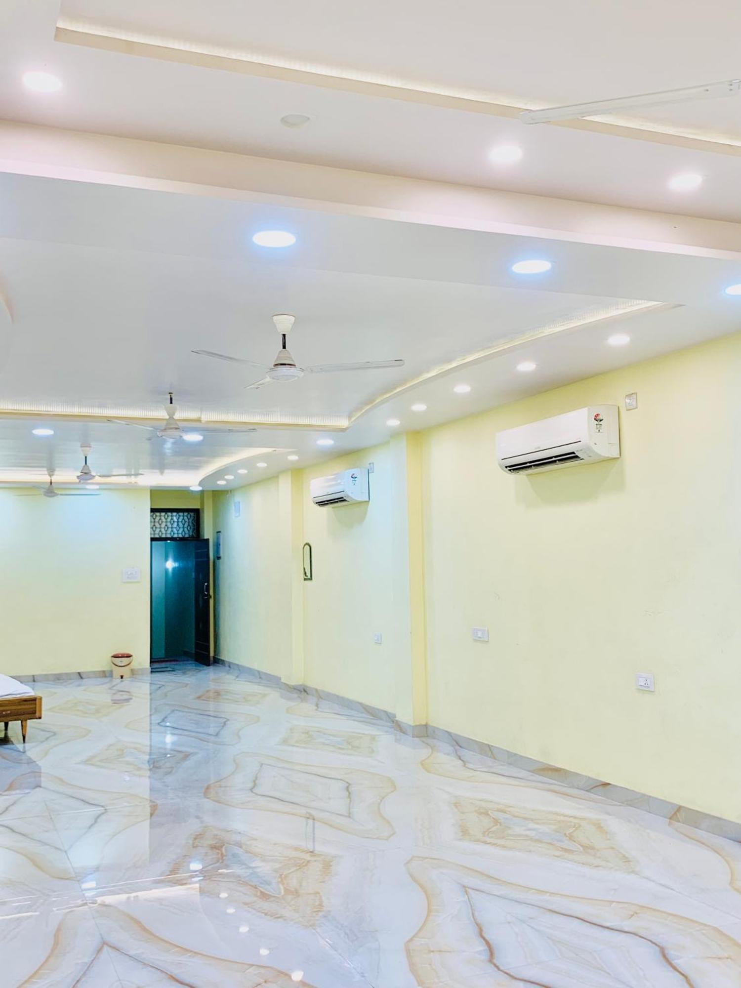 Hotel Shri Ji
