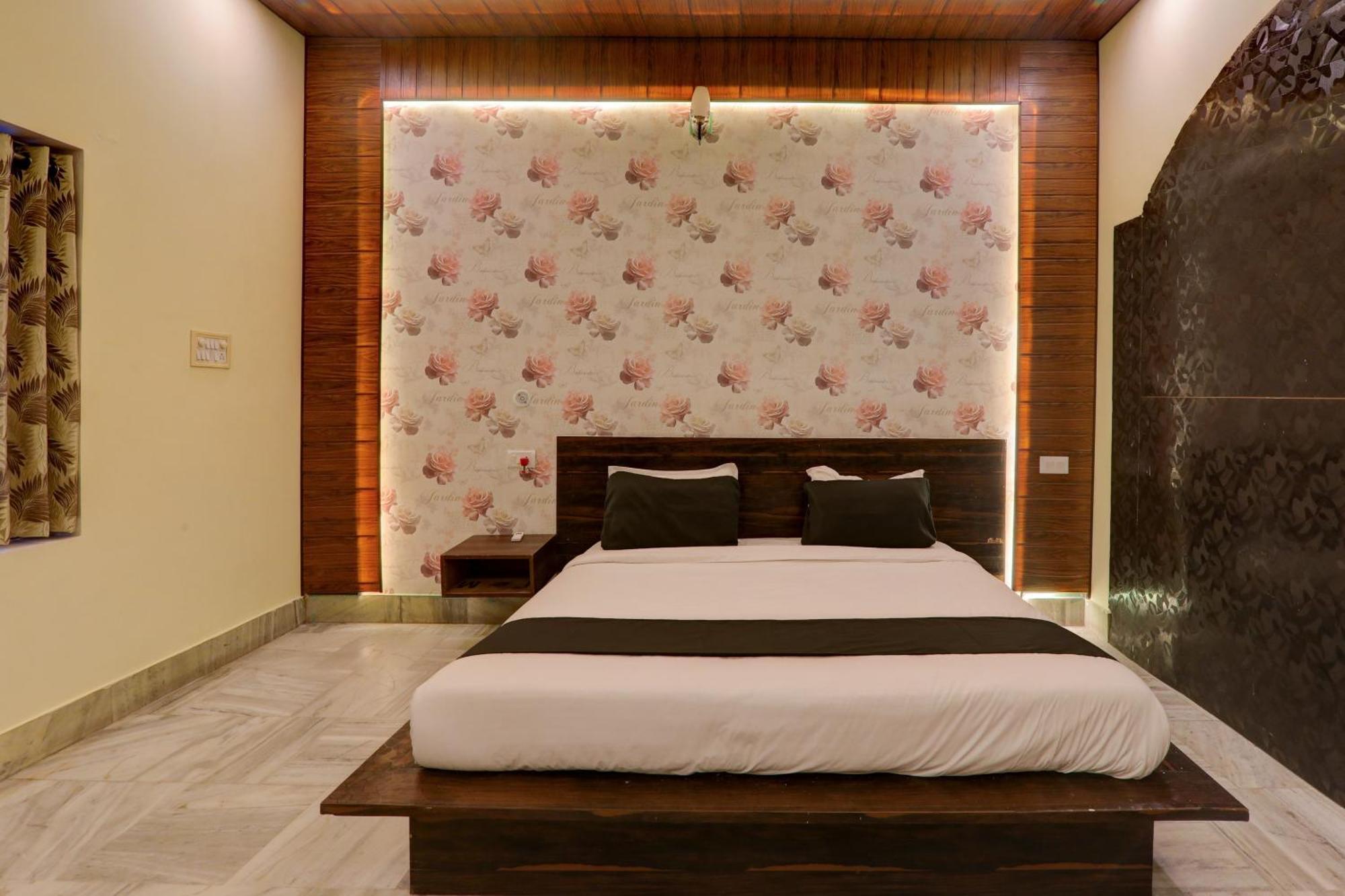 O Flagship Adbhut Moment Hotel