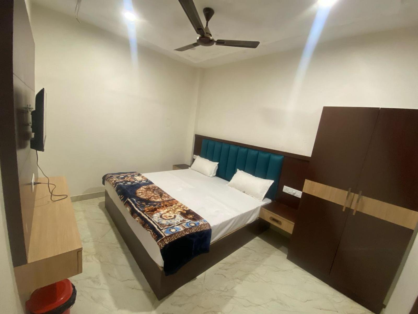 Ganpati Palace Hotel 3*
