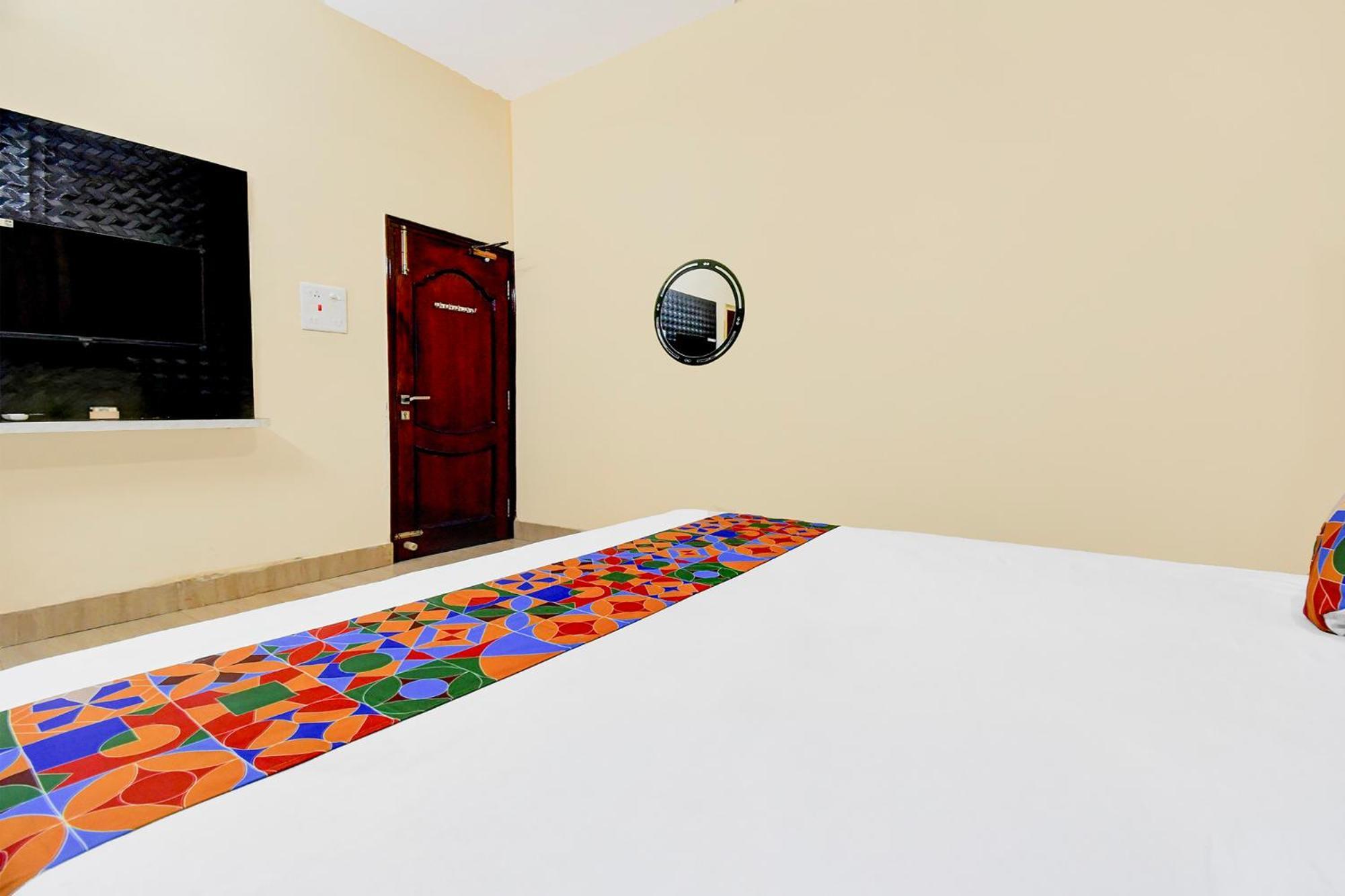 Hotel Fabhotel Rb Palace 3*
