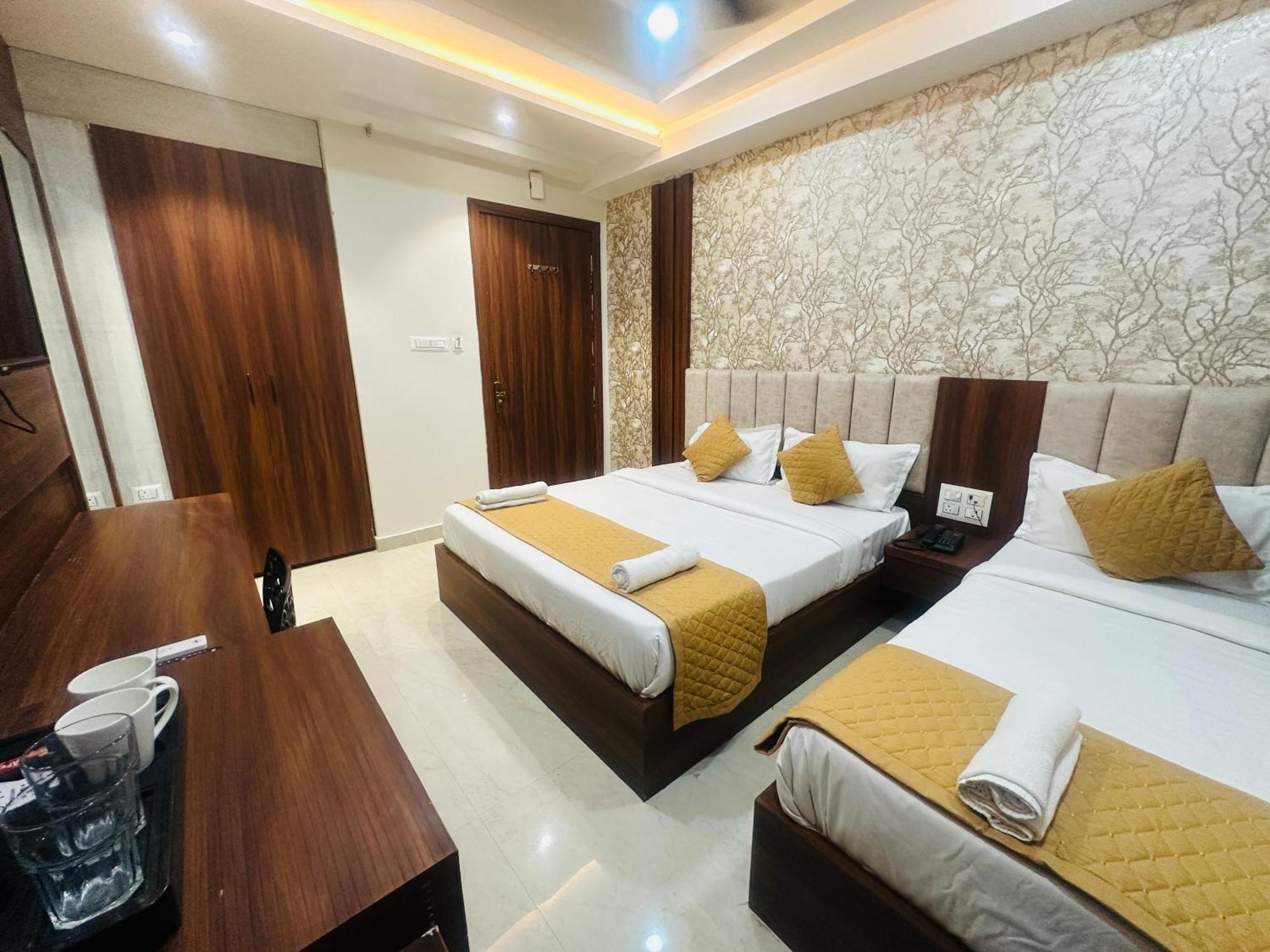 Hotel Deep Palace 5*