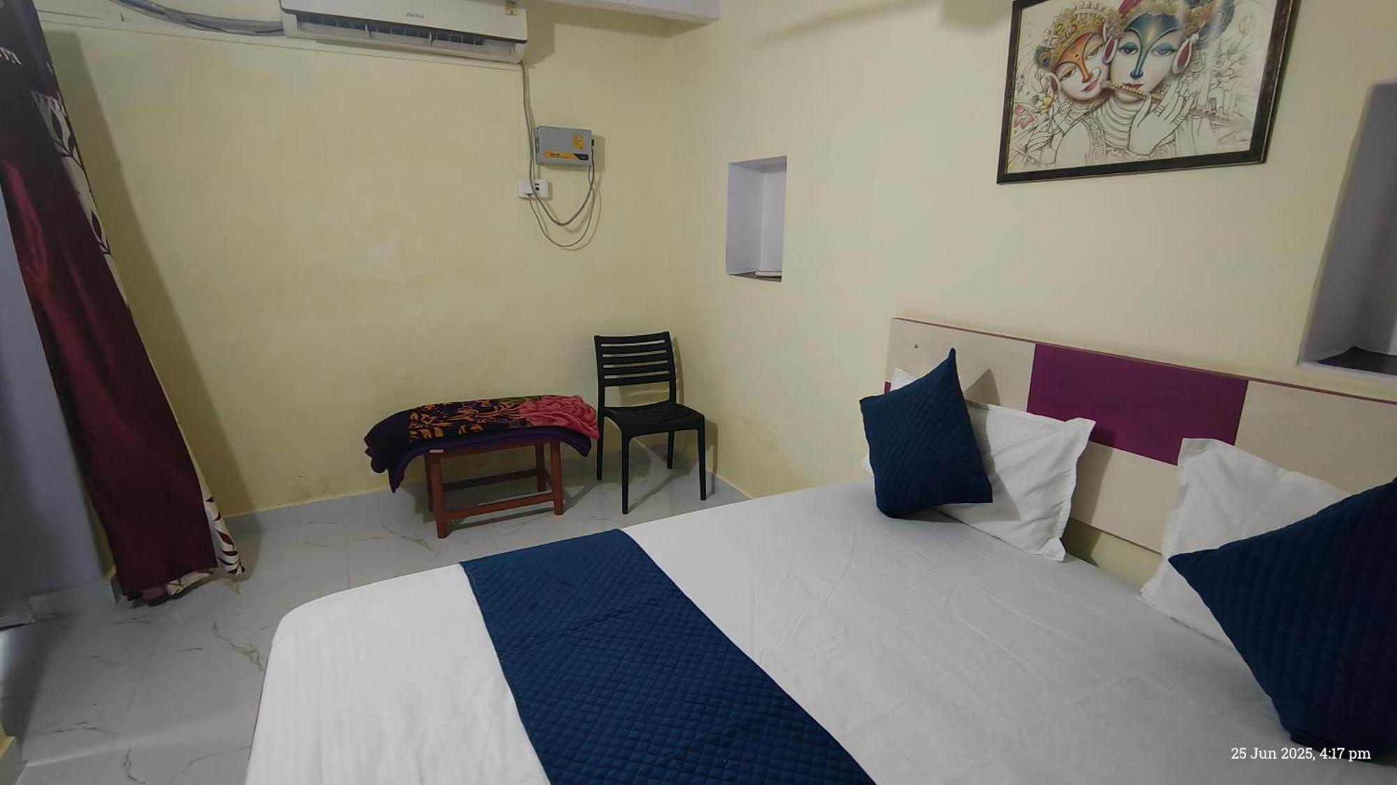 Homestay Radha Krishna