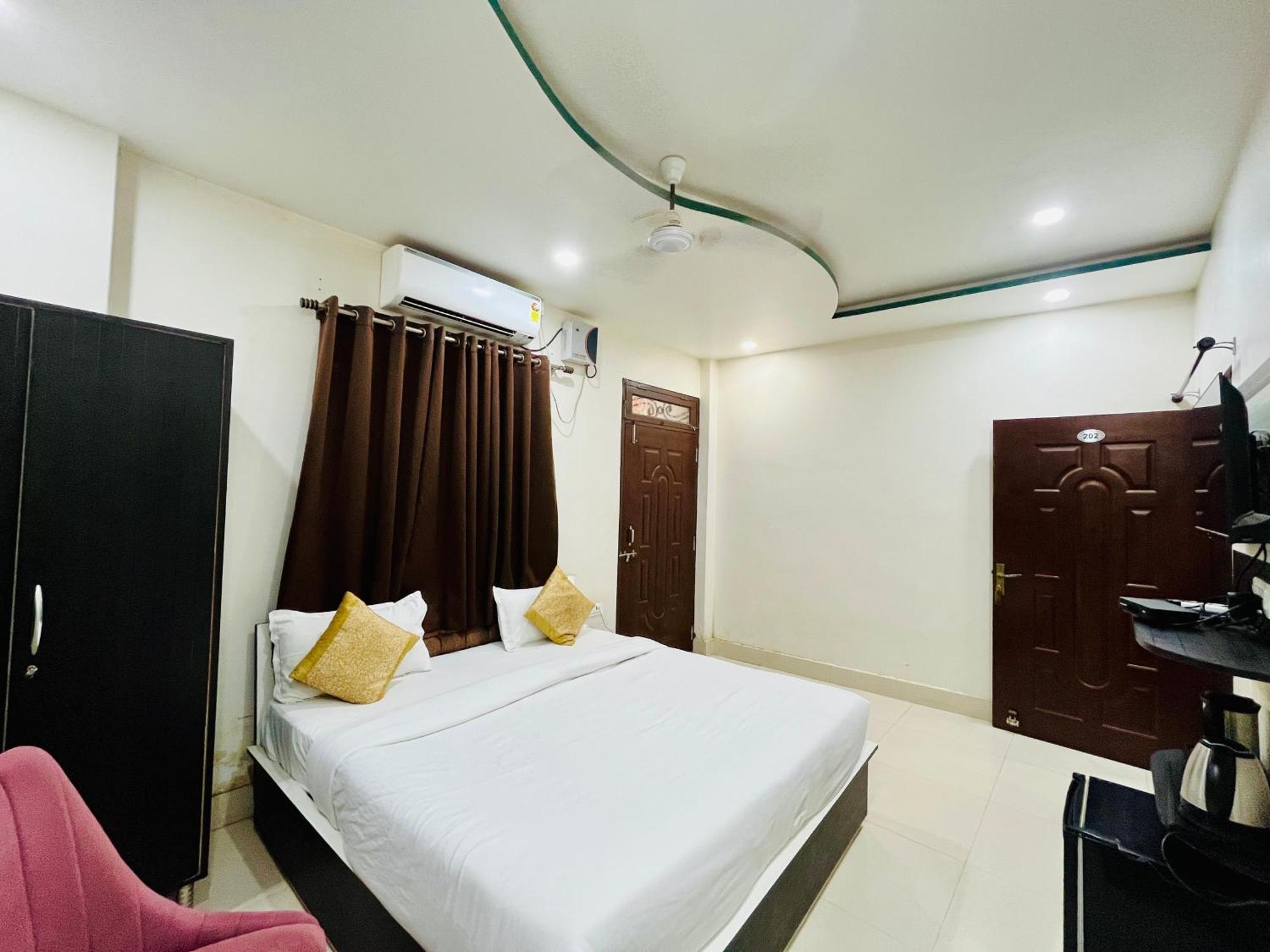 Astha A Luxury Boutique Varanasi