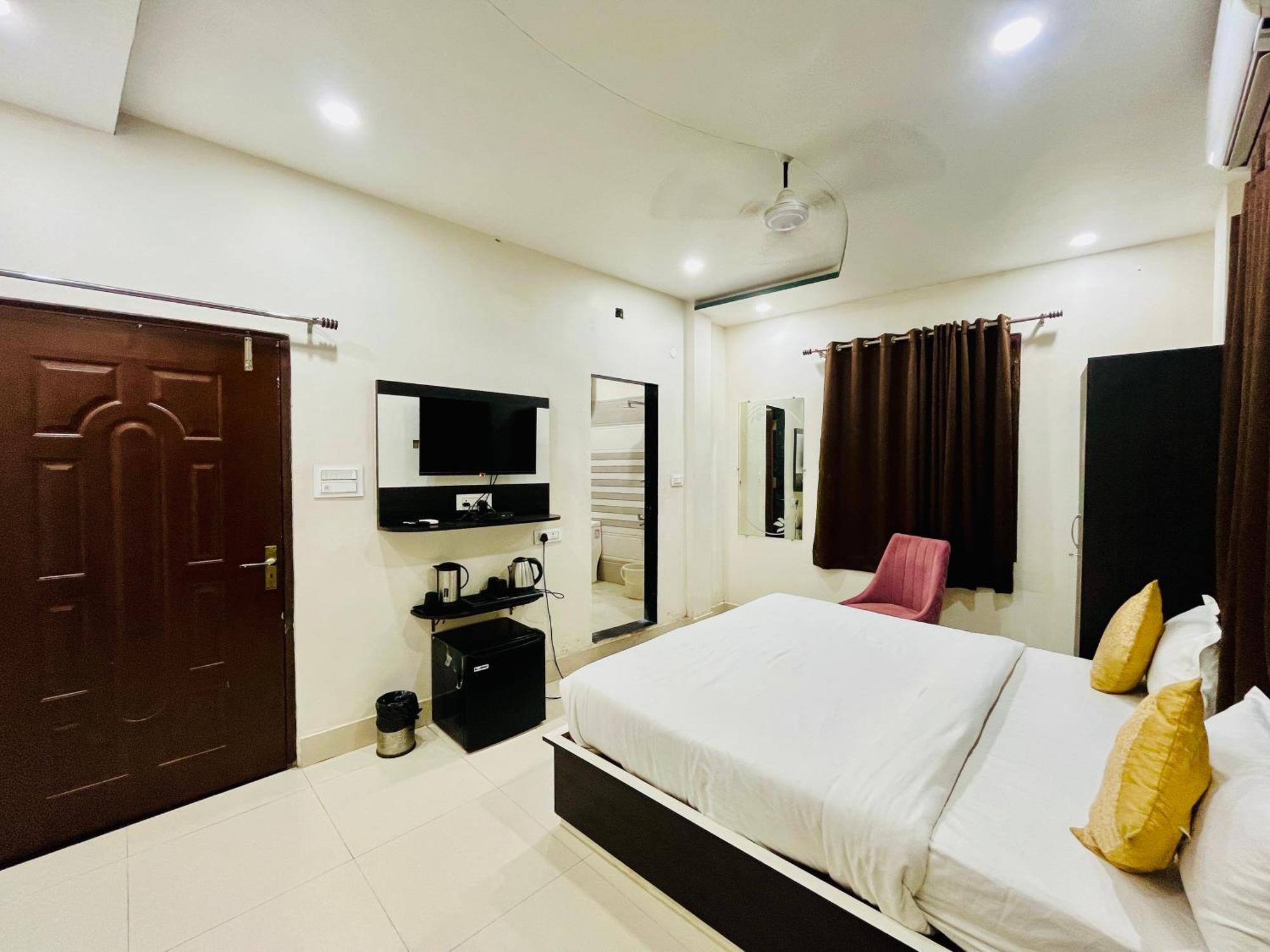 Astha A Luxury Boutique Hotel 3*