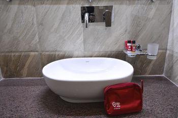 Hotel Oyo Premium Assi Ghat 3*