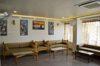Hotel Oyo Premium Assi Ghat 3*