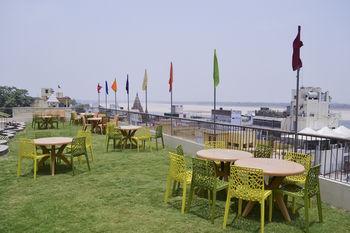 Oyo Premium Assi Ghat Varanasi