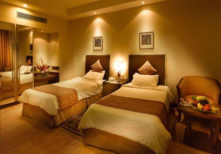 Hindusthan International, Hotel