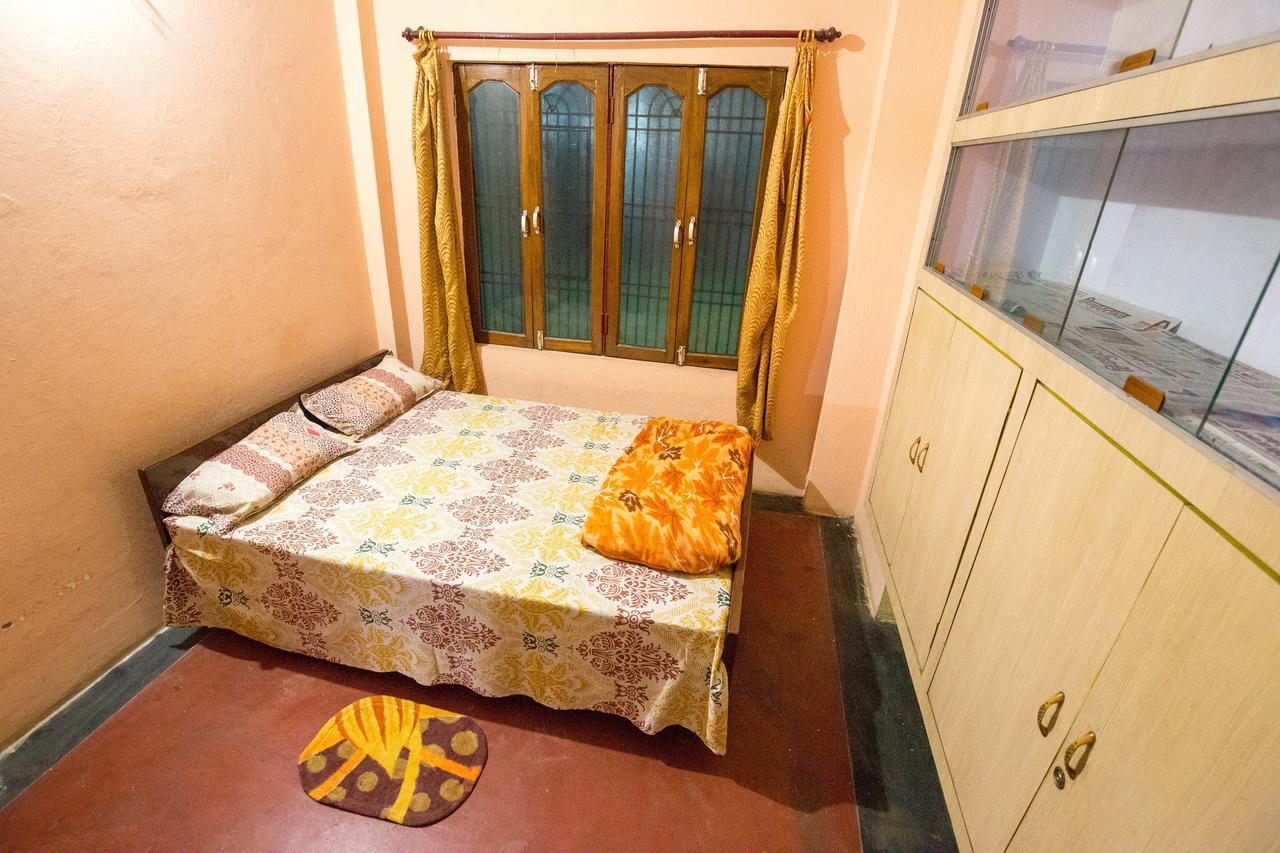 Somit Paying Bed & Breakfast Varanasi