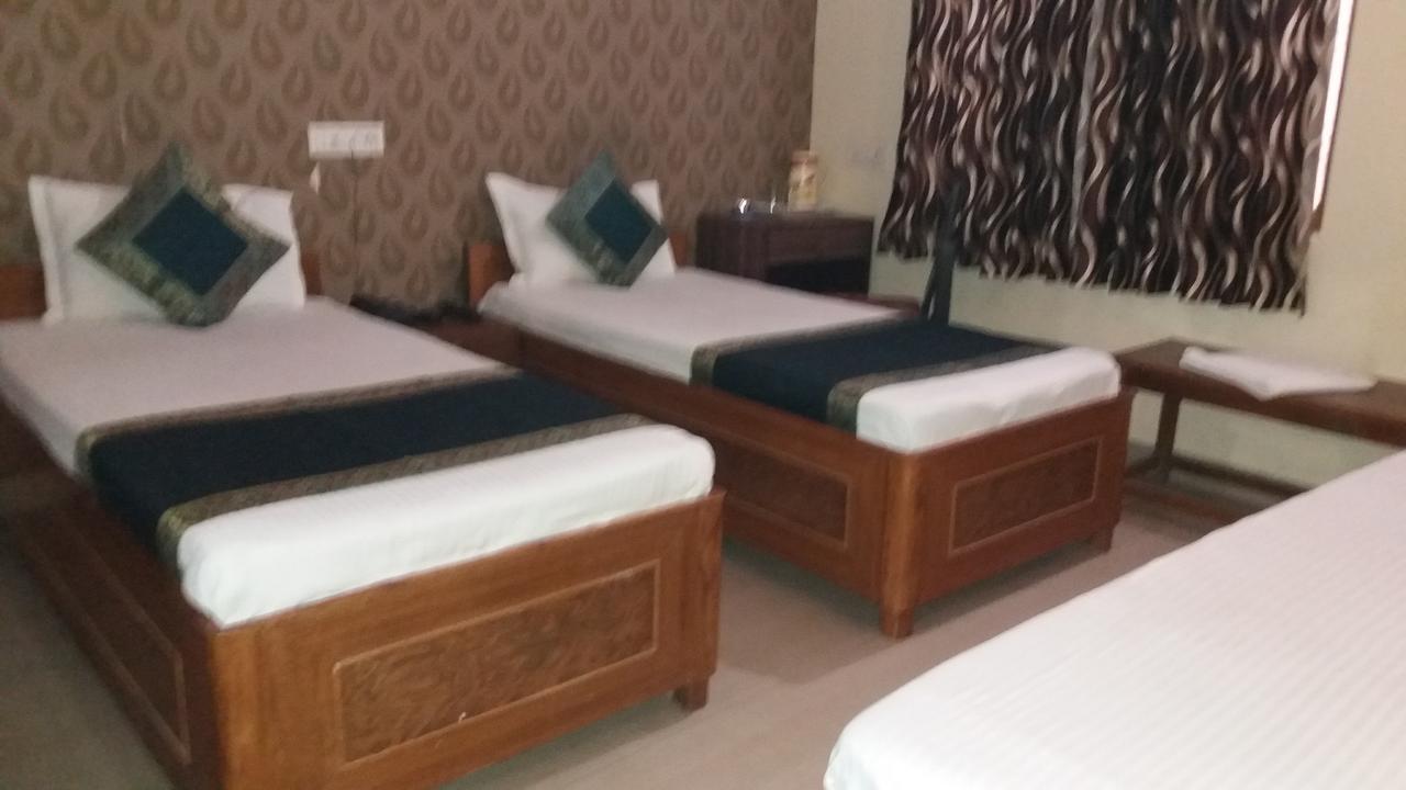Palace * Varanasi