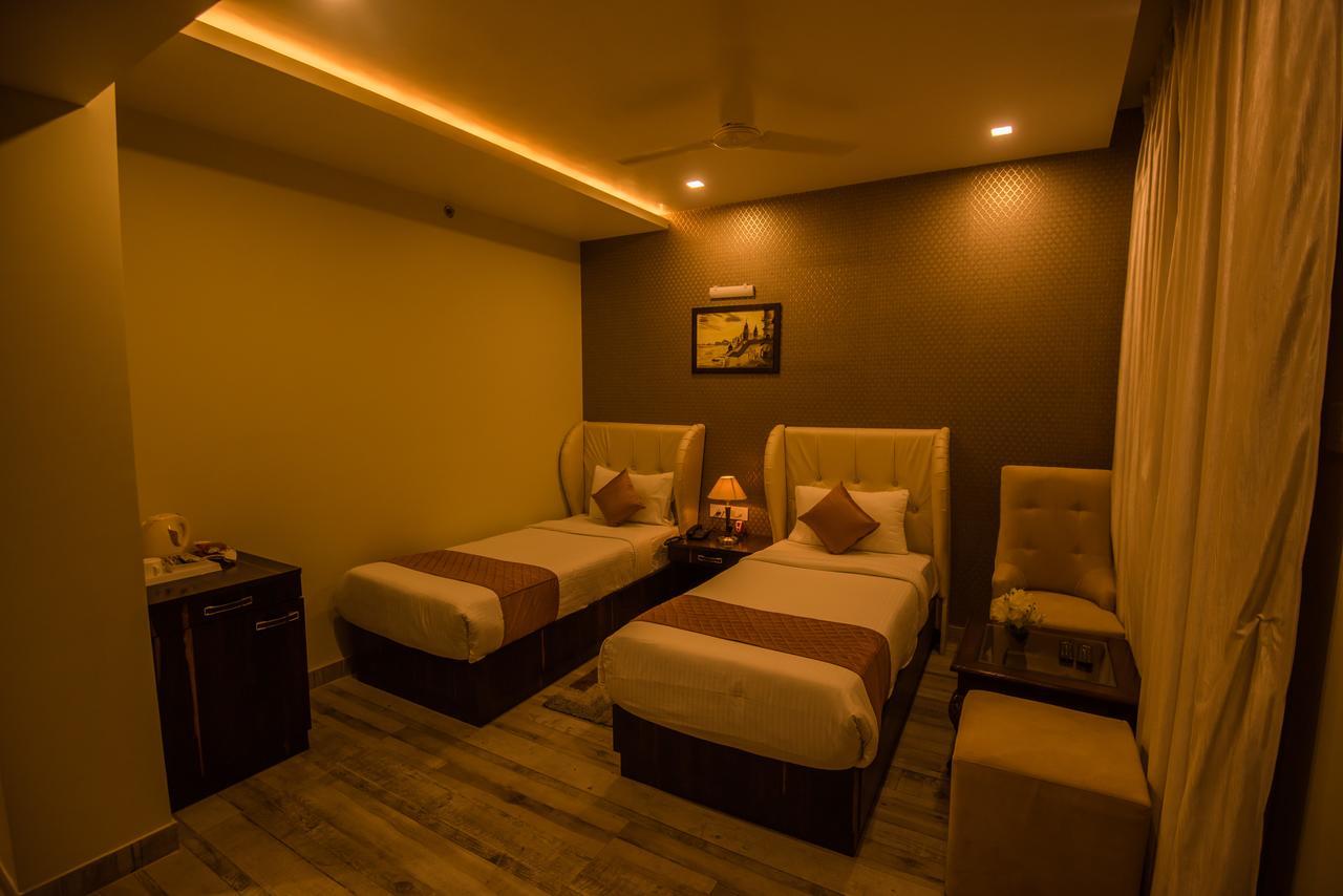 Hotel Heritage At Assi Ghat 3*