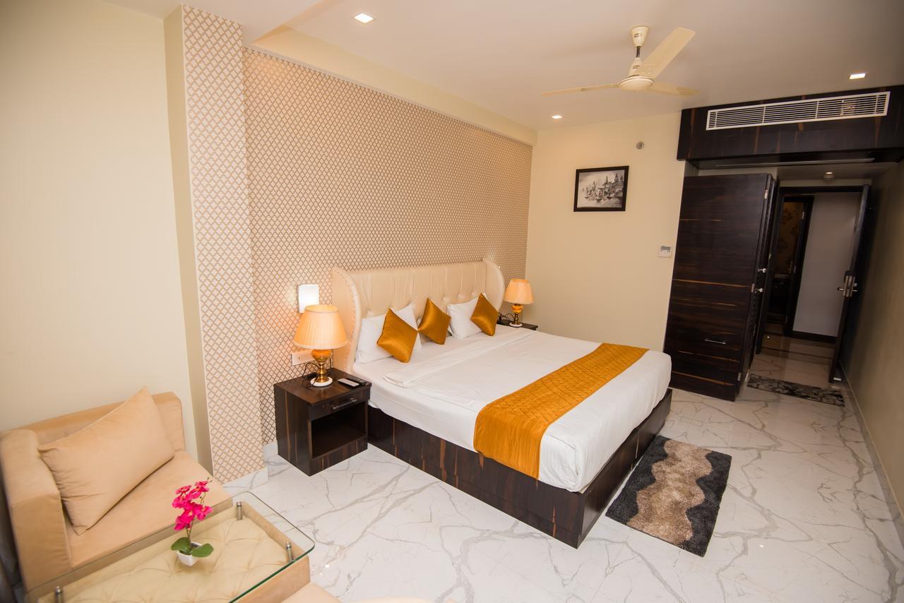 Hotel Heritage At Assi Ghat 3*